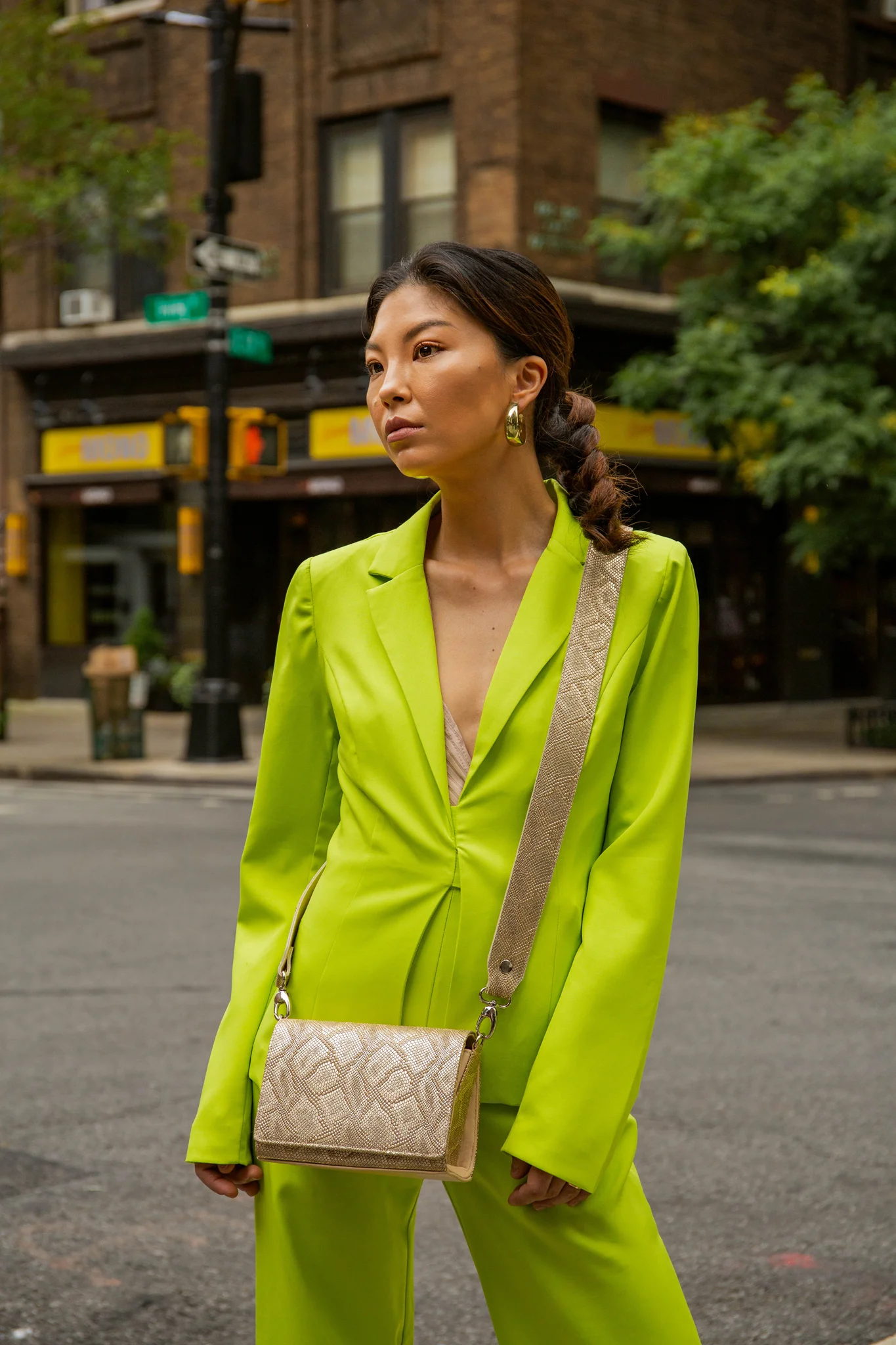 Neon blazer outfit 2025